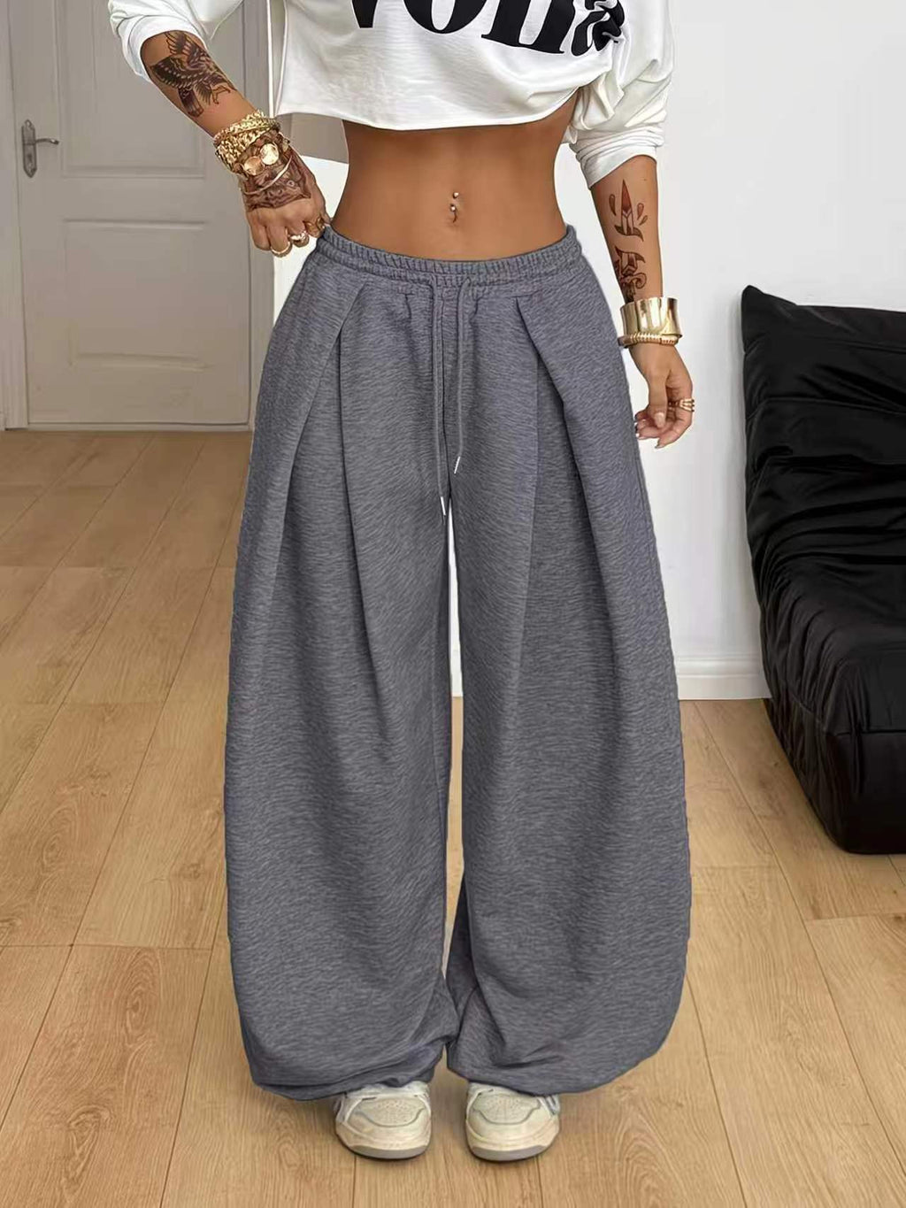 The Statement Barrel Sweatpants – Amir & Ree